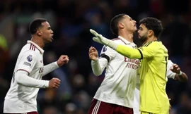 Khi thủ môn Arsenal trở thành 'khán giả hưởng lương cao nhất thế giới'