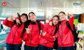 Chị em Thảo Vy, Thảo My rạng rỡ cùng đội tuyển bóng rổ Việt Nam lên đường tham dự SEA Games 33