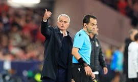 Jose Mourinho nói gì khi thiết lập mạch trận thảm họa ở Champions League?