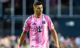 Đội bóng của Messi thua chung kết, Suarez tức tối phun mưa vào đối phương