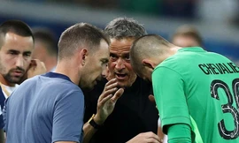 HLV PSG khen ngợi nức nở thủ môn mới để chọc tức Donnarumma