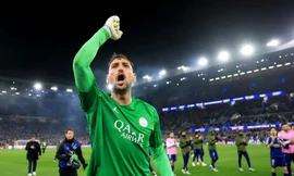 Thủ môn trẻ mắc lỗi nghiêm trọng, Man City tức tốc chiêu mộ Donnarumma
