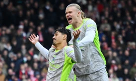 Man City tạm vươn lên chiếm ngôi đầu Ngoại hạng Anh