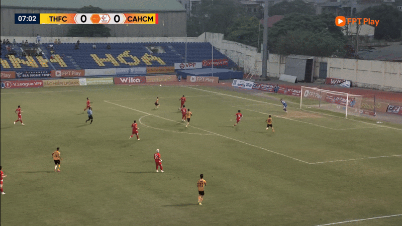 HIGHLIGHTS: Thanh Hóa bất ngờ đè bẹp CA TP.HCM trên sân nhà