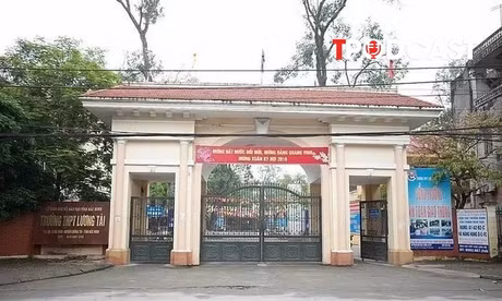 NÓNG 21/7: Hiệu trưởng lên tiếng về nghi vấn giám thị hỗ trợ thí sinh làm bài thi tốt nghiệp