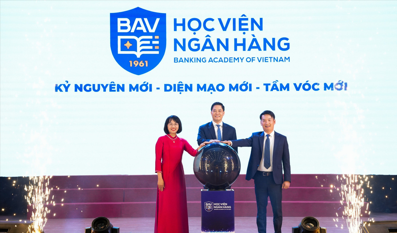 Học viện Ngân hàng ra mắt hệ thống nhận diện mới. dsc00517.jpg