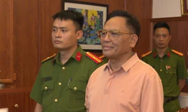 Video khám xét, bắt khẩn cấp 'bầu' Đoan