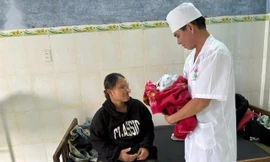 Quảng Trị: Bộ đội biên phòng đỡ đẻ thành công cho sản phụ vùng cao giữa mưa lũ 