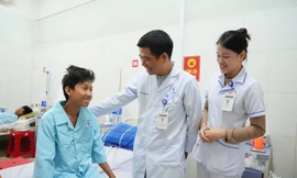 Quảng Trị: Cứu sống ngoạn mục nam sinh bị tai nạn giao thông 'nằm bên cửa tử' 