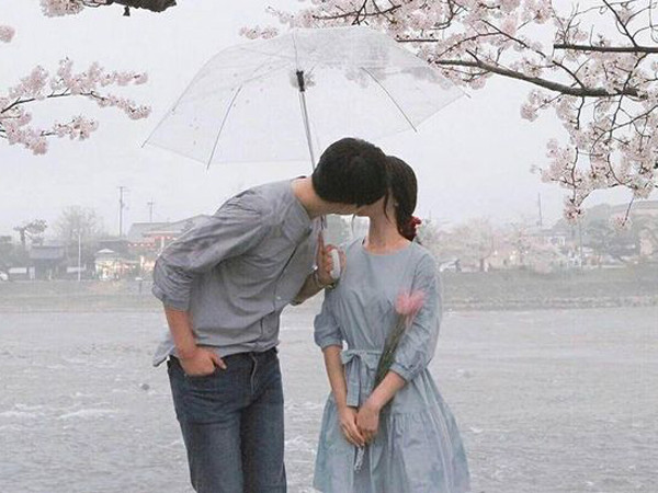 Cẩn thận, cô ấy chuẩn bị "đánh cắp" chàng trai của bạn đấy!