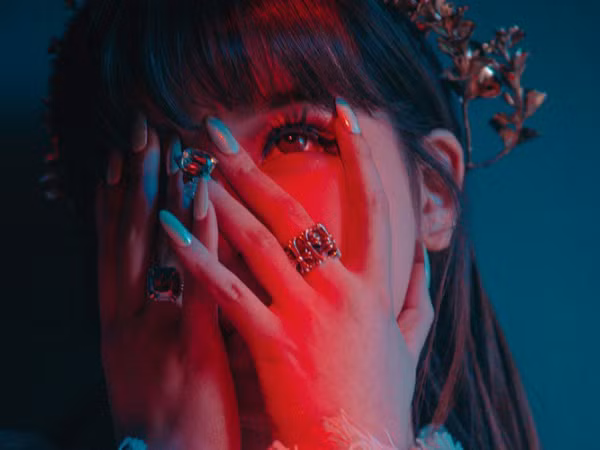 Gần ngày Park Bom tái xuất, scandal năm xưa lại bị cư dân mạng "đào mộ"