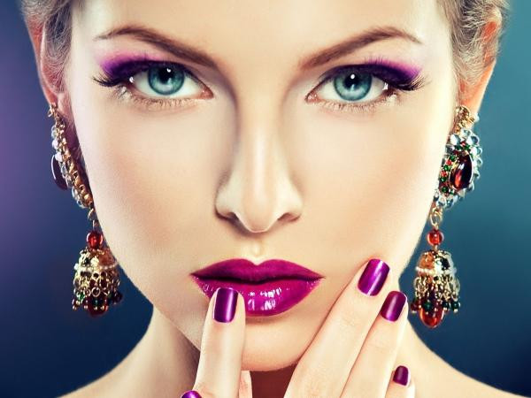 Những mẹo nhỏ trang điểm cực tiện ích luôn nè các cô gái