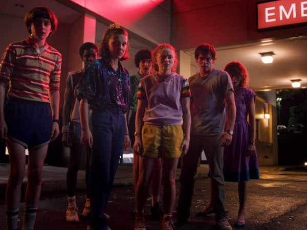 "Stranger Things 3" hé lộ sinh vật mới mà nhóm bạn thị trấn Hawkins phải đối đầu 