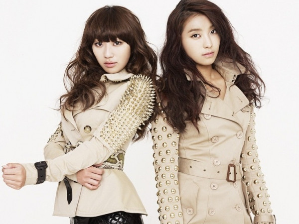 SISTAR tan rã, fan mới phát hiện bấy lâu nay Bora và Hyorin nói dối về ngày sinh của mình