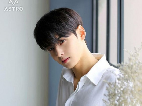 Mỹ nam Cha Eunwoo (Astro) từng phải chạy trốn các cô gái vì lý do này