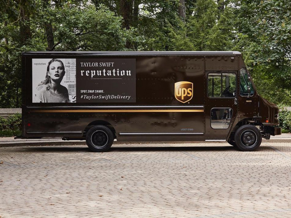 Sốc: Taylor Swift "thả xích" toàn bộ tên các bài hát trong album “Reputation” trước ngày ra mắt 