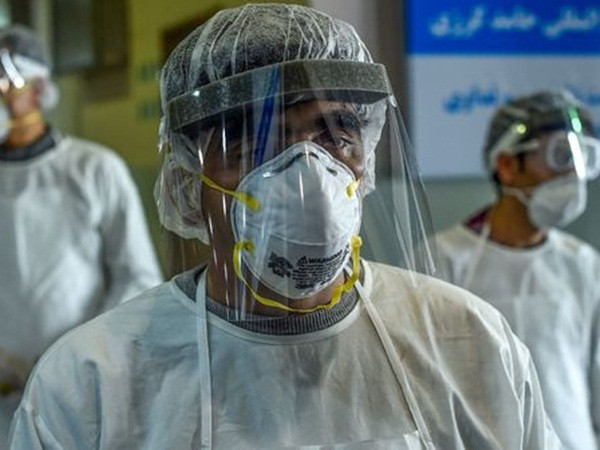 Thái Lan chữa khỏi cho bệnh nhân nhiễm nCoV bằng thuốc trị cúm và HIV