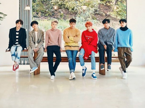 Khi nhiều idol bị bóc phốt chuyện học hành, dân mạng càng thêm nể phục nhóm nhạc này