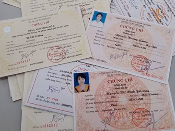TP.HCM: Nhiều sinh viên đứng trước nguy cơ bị đuổi học vì chuẩn ngoại ngữ mới