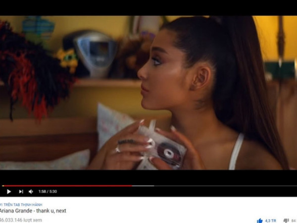 "Thank You, Next" giúp Ariana Grande vượt xa kỷ lục của BTS