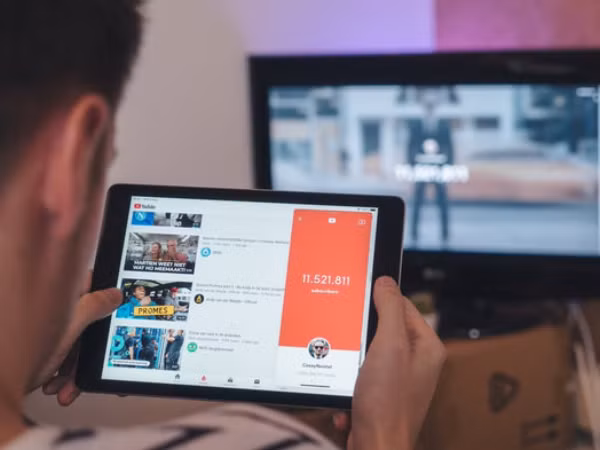 Dân mạng Việt Nam khó hiểu vì kênh YouTube chưa được bật kiếm tiền nhưng vẫn bị gắn quảng cáo
