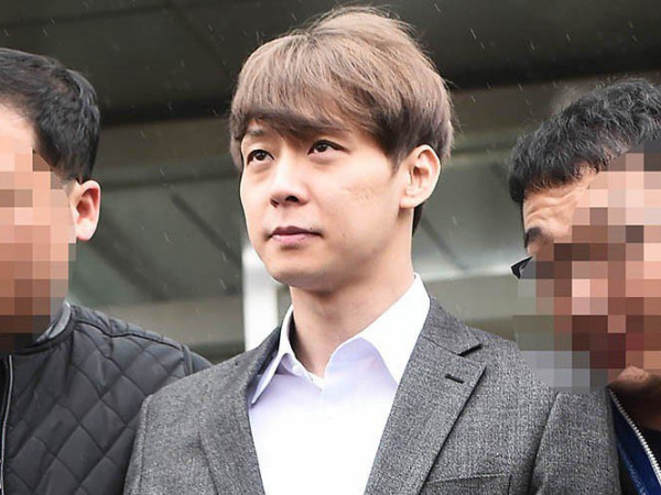 Yoochun lĩnh án 2 năm tù treo và nộp phạt 28 triệu đồng vì sử dụng, mua bán chất cấm