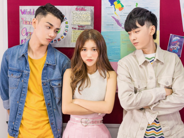 Công cuộc "thả thính" của Han Sara đã có kết quả mỹ mãn trong MV mới