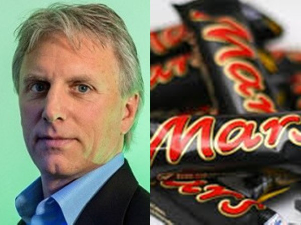 Hé lộ gia tộc hơn 100 năm điều hành "vương quốc" chocolate lớn nhất thế giới