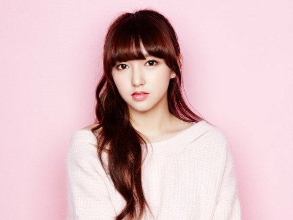 Cheng Xiao (Cosmic Girls) thực sự đuối sức vì phải làm việc quá nhiều