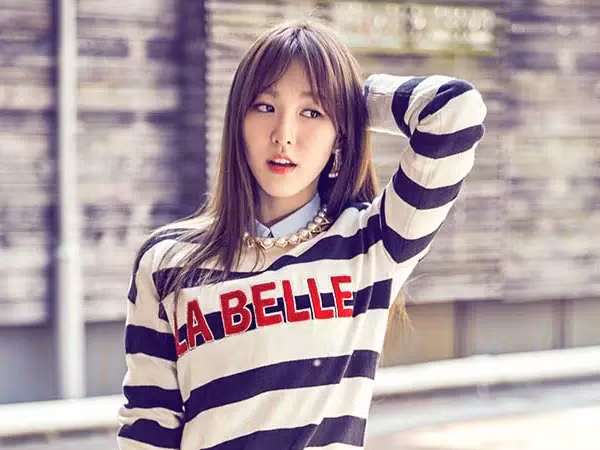 Chỉ bằng một câu nói, Wendy (Red Velvet) khiến MC Kang Ho Dong bật khóc vì xúc động