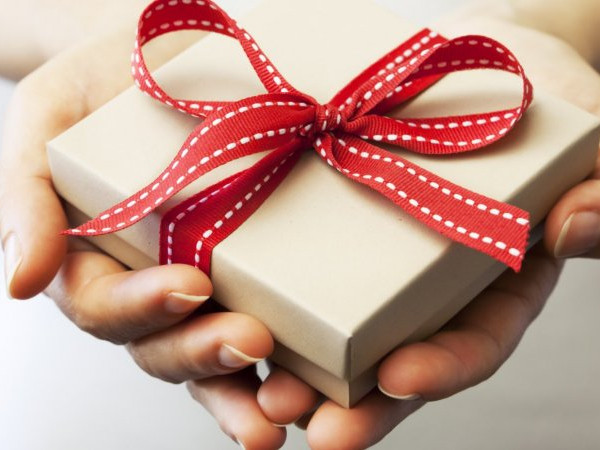 Món quà ý nghĩa hơn tất cả sẽ chẳng bao giờ mua được bằng tiền