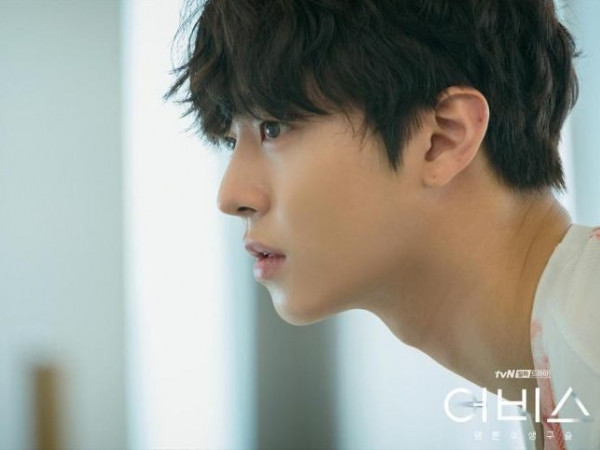 Mỹ nam Ahn Hyo Seop, khi những thứ tưởng ưu điểm lại gây phiền muộn cho bạn