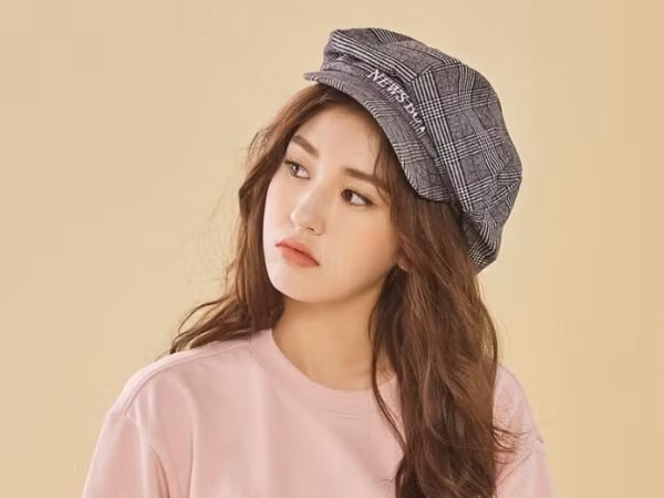 Không còn theo dõi TWICE, Jeon Somi quyết tâm cắt đứt mọi quan hệ với JYP Ent?