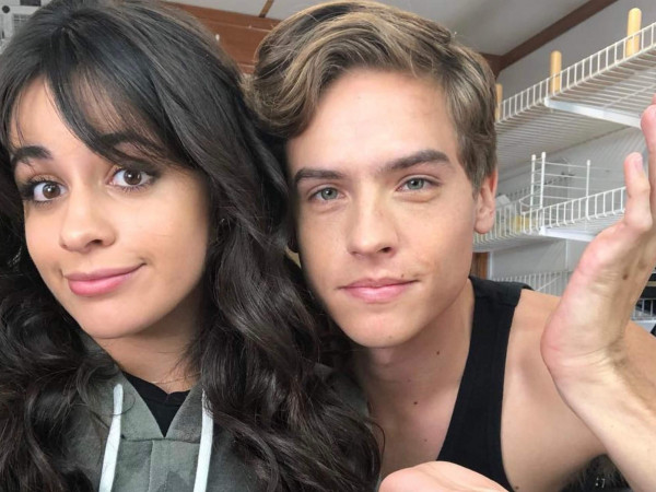 Camila Cabello bất ngờ “nhá hàng” về dự án với nhân vật khiến ai cũng thích thú