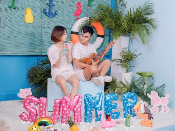 Có studio, nhu cầu "sống ảo" của giới trẻ chưa bao giờ được phục vụ "xịn đét" đến thế!