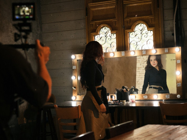 Vy Oanh: "Không quá quan tâm đến việc chạy đua theo lượt xem hay bảng xếp hạng"