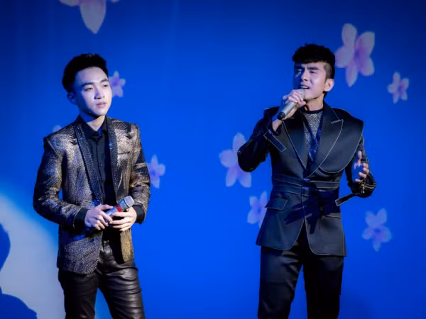Đan Trường bất ngờ xuất hiện trong mini show của học trò Trung Quang 