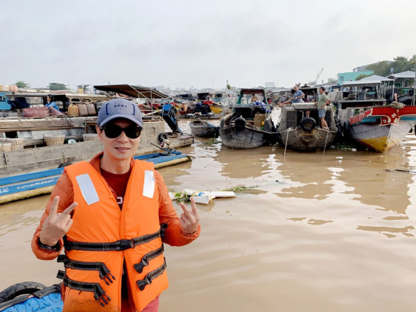 Khi "Lật Mặt 4" chưa hết "hot", Lý Hải lại rục rịch "đốn tim" khán giả với phần 5