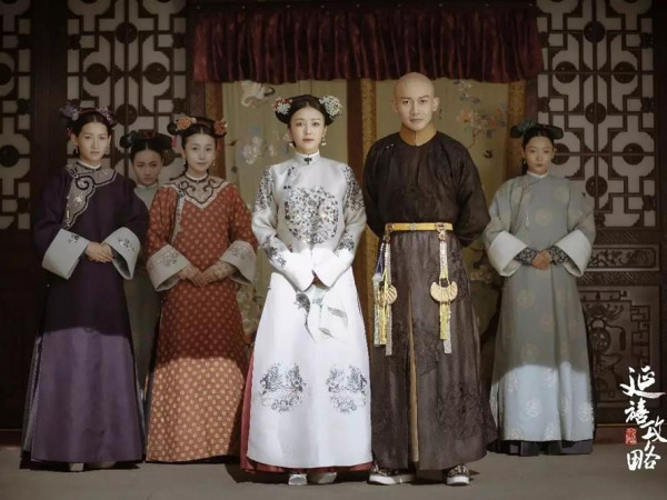 Không thể ngờ trang phục của phim "Diên Hy công lược" cũng bắt trend cực nhanh