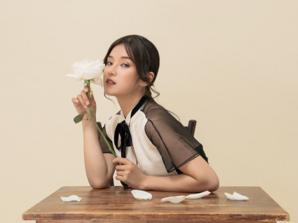 Hoàng Yến Chibi tung loạt ảnh mới, khẳng định: “Đã đến lúc tôi trưởng thành”