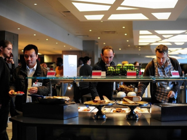 Lý do Facebook, Google bị cấm nấu đồ ăn miễn phí cho nhân viên khiến nhiều người bất ngờ