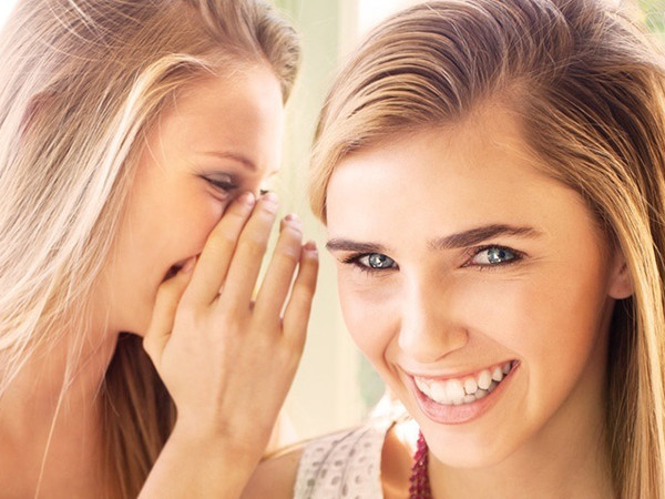 Những mẹo đơn giản giúp bạn có hàm răng trắng sáng