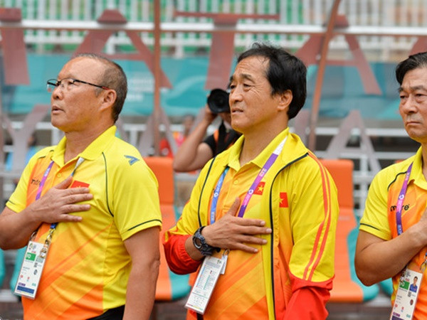 HLV Park Hang-seo nổi giận với các tuyển thủ Việt Nam tại Hàn Quốc