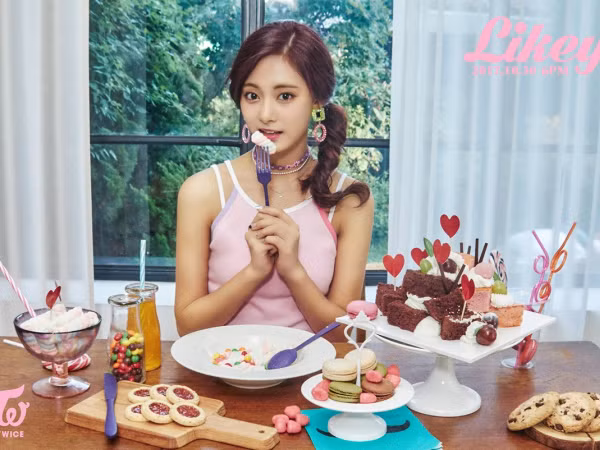 Đâu là những idol đẹp đến choáng ngợp trong mắt các phóng viên xứ Hàn?