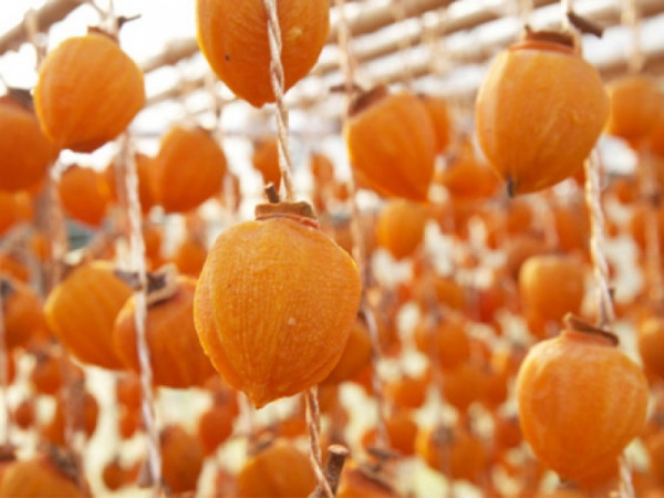 Tết này có nhiều loại mứt mới đến độ cảm tưởng thứ gì người ta cũng làm thành mứt