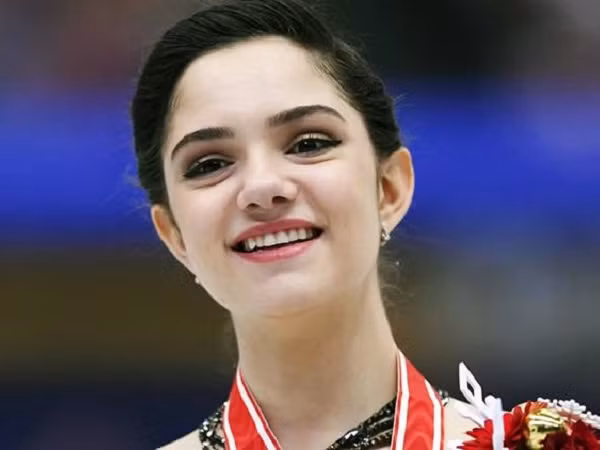 "Bông hồng Nga" Evgenia Medvedeva đã kịp gặp EXO trong ngày cuối cùng Olympic PyeongChang 2018