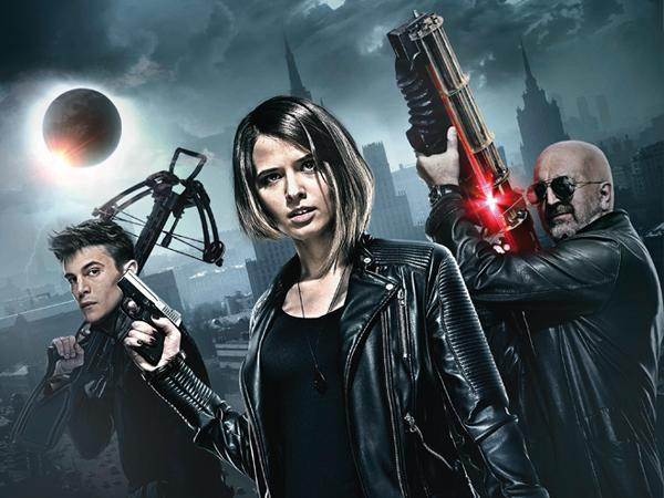 "Công Chúa Ma Cà Rồng": Sự kết hợp “thú vị” giữa "Twilight" và "Men in Black"?