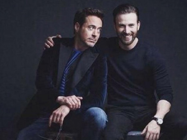 Fan Avengers dậy sóng trước món quà siêu đắt siêu độc mà Người Sắt tặng Đội trưởng Mỹ 