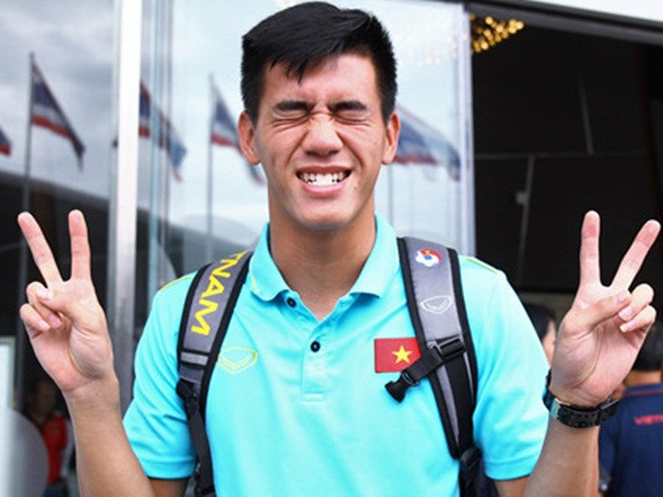 Ông Park được thay 11 người khi đá với U22 Trung Quốc