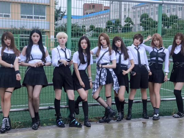 Sát giờ trở lại, DIA bất ngờ lùi lịch comeback vì chất lượng album